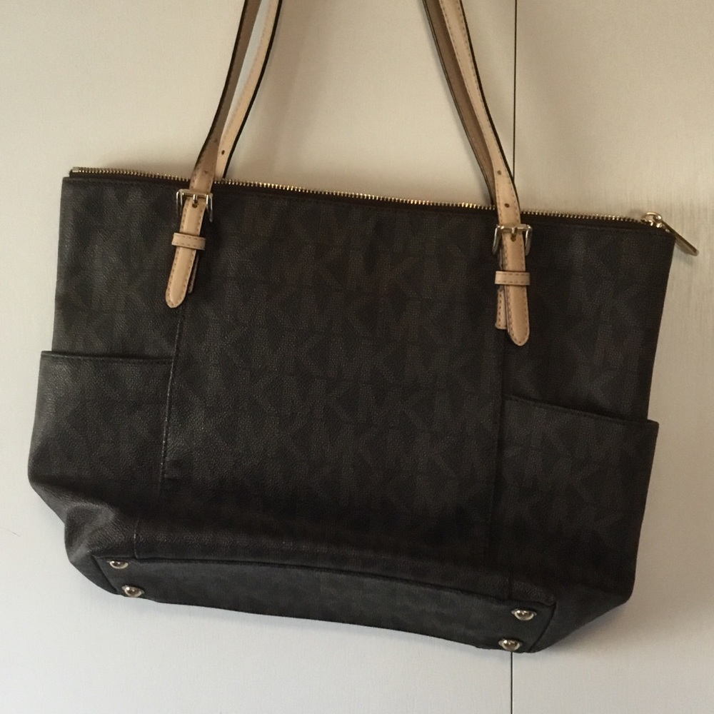 Michael Kors Jet Set East West Top Zip Signature Logo Tote Bag